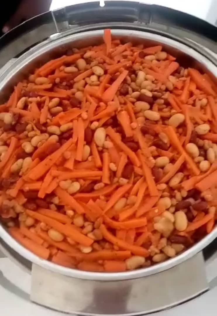 Finger Lunch — Carrot & Bean Salad Chafing