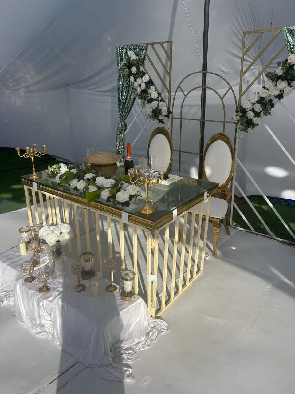 Weddings — Gold Arch Sweetheart Table
